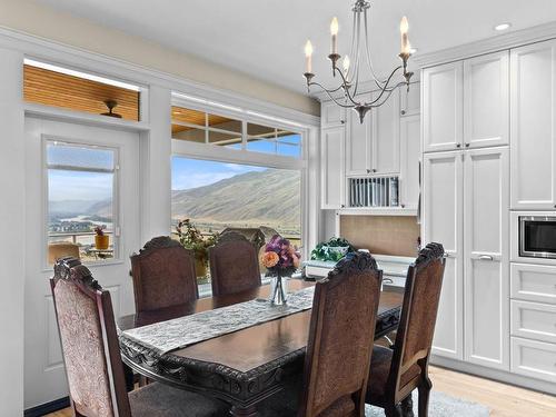 996 Quails Roost Crt, Kamloops, BC - Indoor Photo Showing Dining Room