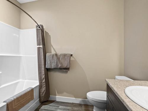 996 Quails Roost Crt, Kamloops, BC - Indoor Photo Showing Bathroom