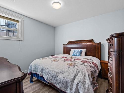 996 Quails Roost Crt, Kamloops, BC - Indoor Photo Showing Bedroom