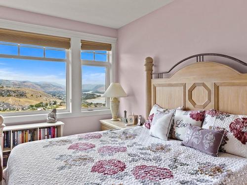 996 Quails Roost Crt, Kamloops, BC - Indoor Photo Showing Bedroom