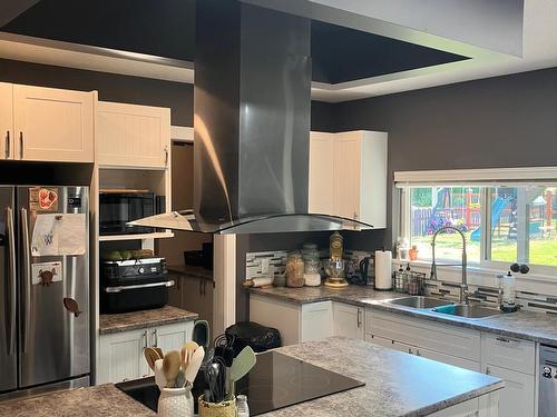 4349 Yellowhead Highway, Kamloops, BC - Indoor Photo Showing Kitchen With Double Sink