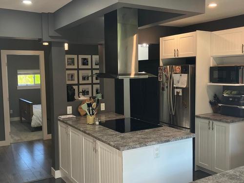 4349 Yellowhead Highway, Kamloops, BC - Indoor Photo Showing Kitchen