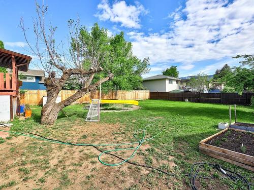 2603 Argyle Ave, Kamloops, BC - Outdoor With Backyard