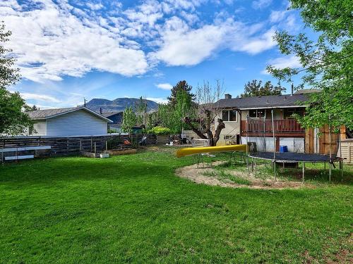 2603 Argyle Ave, Kamloops, BC - Outdoor