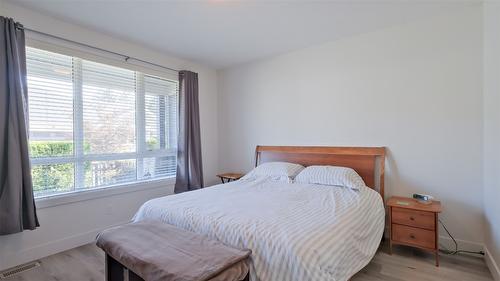 47-1960 Klo Road, Kelowna, BC - Indoor Photo Showing Bedroom