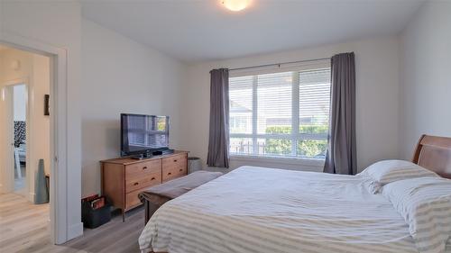 47-1960 Klo Road, Kelowna, BC - Indoor Photo Showing Bedroom