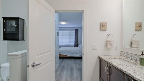 47-1960 Klo Road, Kelowna, BC - Indoor Photo Showing Bathroom