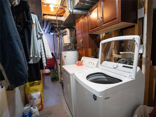 7-1020 Cedar Street, Okanagan Falls, BC - Indoor Photo Showing Laundry Room