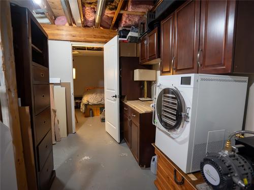 7-1020 Cedar Street, Okanagan Falls, BC - Indoor Photo Showing Basement