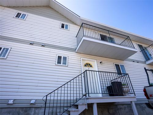 7-1020 Cedar Street, Okanagan Falls, BC - Outdoor With Exterior