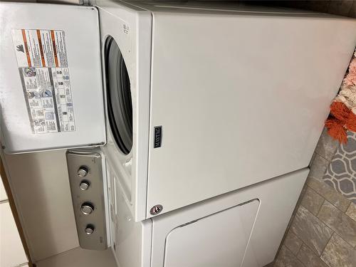 31-4137 Spallumcheen Drive, Armstrong, BC - Indoor Photo Showing Laundry Room