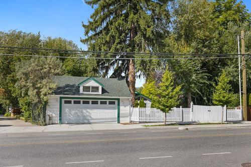 2002 Ethel Street, Kelowna, BC 