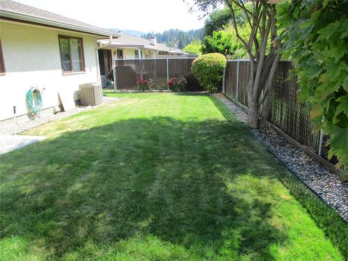 10-151 8Th Avenue, Salmon Arm, BC - Outdoor