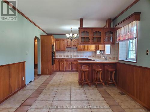 166015 Mini Farm Road, Armstrong (Earlton), ON - Indoor Photo Showing Kitchen