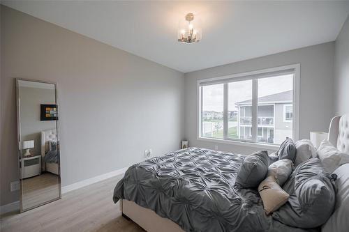 29 Oak Bridge Way, East St Paul, MB - Indoor Photo Showing Bedroom