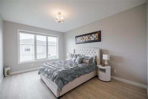 29 Oak Bridge Way, East St Paul, MB - Indoor Photo Showing Bedroom