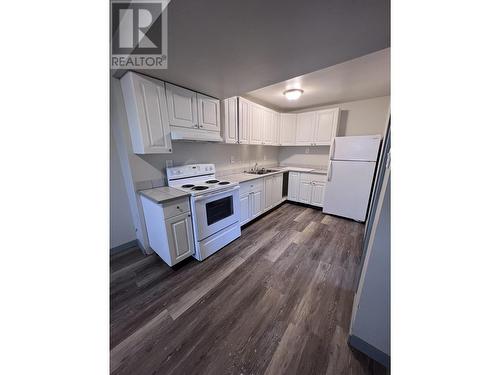 4908 Mcleod Road, Fort Nelson - Town, BC - Indoor Photo Showing Kitchen