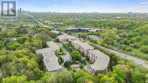 111 - 28 William Carson Crescent, Toronto (St. Andrew-Windfields), ON - Outdoor With View