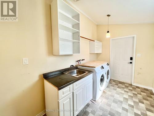 45 Catharine Street, Belleville, ON - Indoor Photo Showing Laundry Room