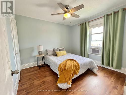 45 Catharine Street, Belleville, ON - Indoor Photo Showing Bedroom