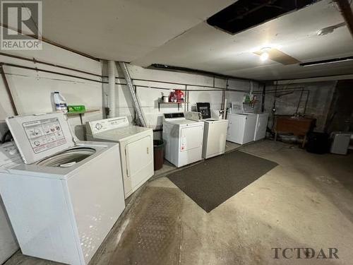 87 Woods St, Kirkland Lake, ON - Indoor Photo Showing Laundry Room