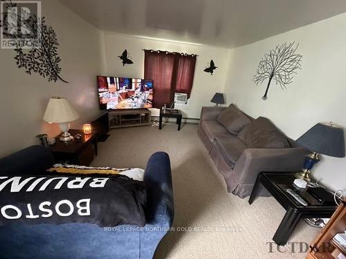 87 Woods Street, Kirkland Lake, ON - Indoor Photo Showing Living Room