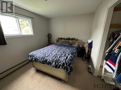 87 Woods St, Kirkland Lake, ON - Indoor Photo Showing Bedroom