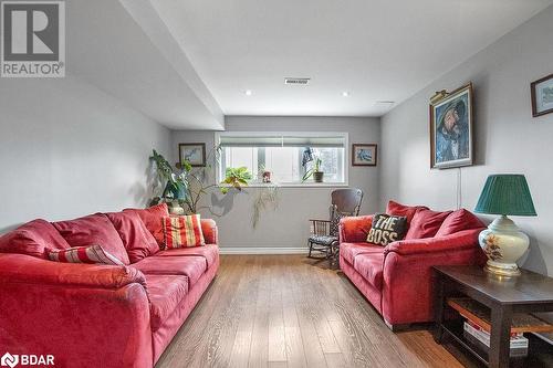 4 Ashwood Crescent, Quinte West, ON - Indoor Photo Showing Living Room