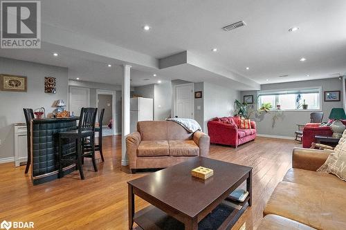 4 Ashwood Crescent, Quinte West, ON - Indoor Photo Showing Living Room