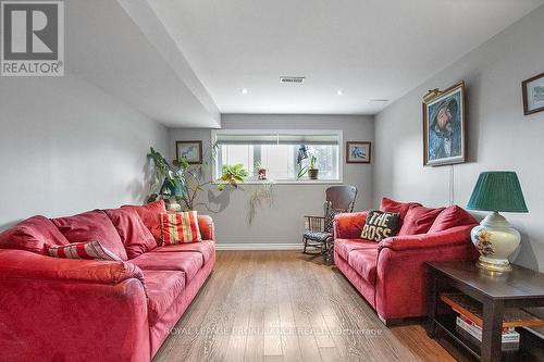 4 Ashwood Crescent, Quinte West, ON - Indoor Photo Showing Living Room