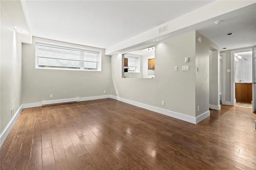 4 716 Corydon Avenue, Winnipeg, MB - Indoor Photo Showing Other Room