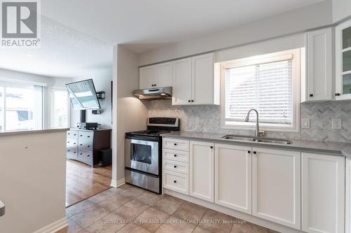 3215 Bayham Lane, London, ON - Indoor Photo Showing Kitchen With Double Sink