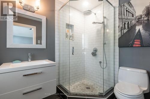 3215 Bayham Lane, London, ON - Indoor Photo Showing Bathroom