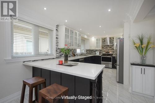 44 Burwick Avenue, Vaughan (West Woodbridge), ON - Indoor Photo Showing Kitchen With Upgraded Kitchen