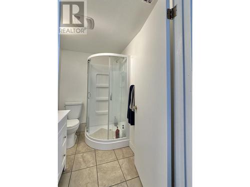 131 Lakeview Avenue, Williams Lake, BC - Indoor Photo Showing Bathroom