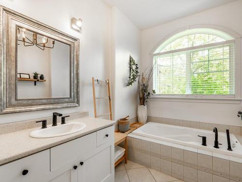 Bathroom - 201-2600 Ch. Du Parc, Orford, QC - Indoor Photo Showing Bathroom