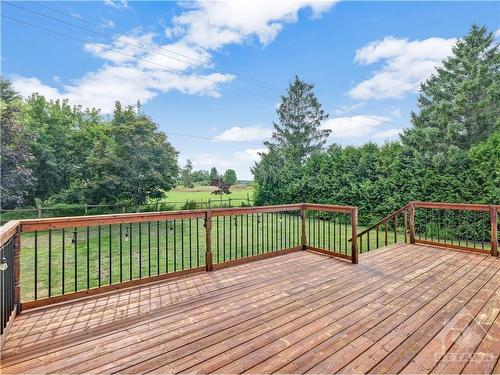 5702 First Line Road, Manotick, ON 