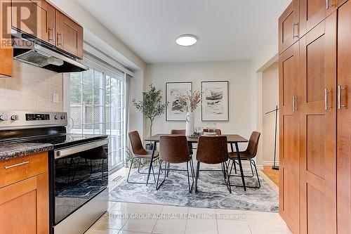 116 Rejane Crescent, Vaughan, ON - Indoor Photo Showing Kitchen