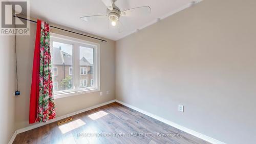 9 - 735 New Westminster Drive, Vaughan, ON - Indoor Photo Showing Other Room