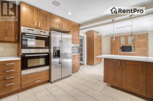 1096 Fieldstone Circle, Oakville (Glen Abbey), ON - Indoor Photo Showing Kitchen