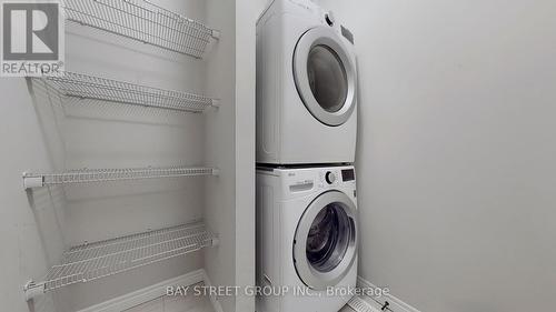 2 Groom Lane, Hamilton, ON - Indoor Photo Showing Laundry Room