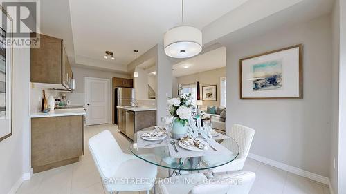 2 Groom Lane, Hamilton, ON - Indoor Photo Showing Dining Room