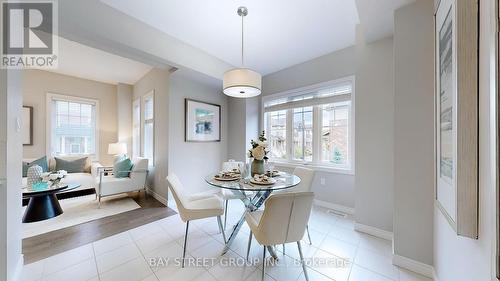 2 Groom Lane, Hamilton, ON - Indoor Photo Showing Dining Room