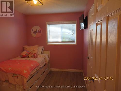 23 Wice Road, Barrie (Holly), ON - Indoor Photo Showing Bedroom