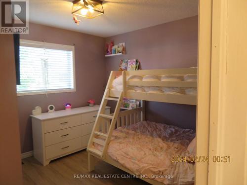 23 Wice Road, Barrie (Holly), ON - Indoor Photo Showing Bedroom