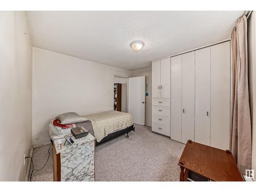 10006 154 St Nw, Edmonton, AB - Indoor Photo Showing Bedroom