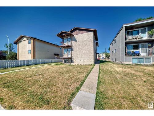 10006 154 St Nw, Edmonton, AB - Outdoor