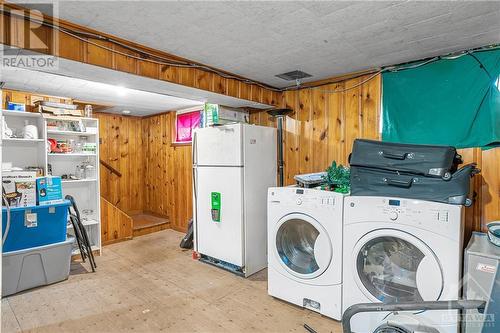 245 Victoria Street, Almonte, ON - Indoor Photo Showing Laundry Room