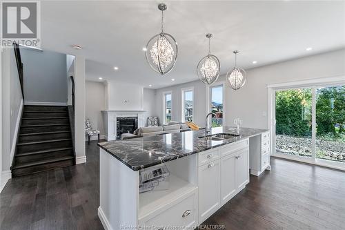 2512 Mayfair South, Lasalle, ON - Indoor Photo Showing Kitchen With Upgraded Kitchen