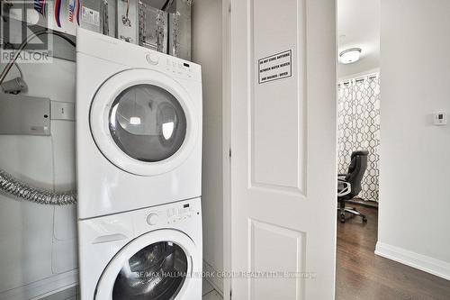 303 - 15277 Yonge Street, Aurora (Aurora Village), ON - Indoor Photo Showing Laundry Room